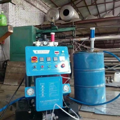 供應(yīng) 河北 太陽能發(fā)泡機，冰箱內(nèi)膽保溫發(fā)泡機 太陽能發(fā)泡機 冰箱內(nèi)膽保溫發(fā)泡機
