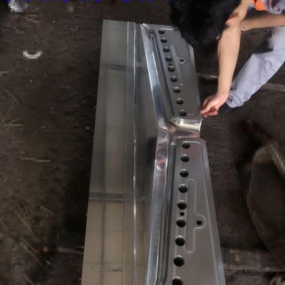 衣架式模頭模具，臺(tái)州黃巖擠出模具，加工定制塑料板材片材模具