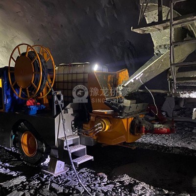 全自動機械手濕噴車噴射質(zhì)量好
