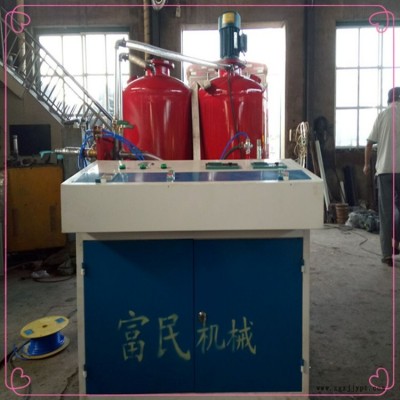聚氨酯補口機富民聚氨酯保溫設(shè)備專業(yè)生產(chǎn)
