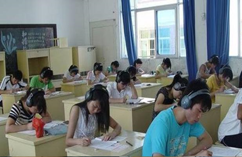 大學(xué)生想學(xué)好英語(yǔ)，一定要將這些英語(yǔ)學(xué)習(xí)APP收入囊中，太實(shí)用了