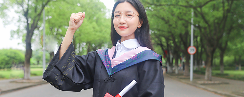 吉林大學網(wǎng)絡教育入學測試考幾科